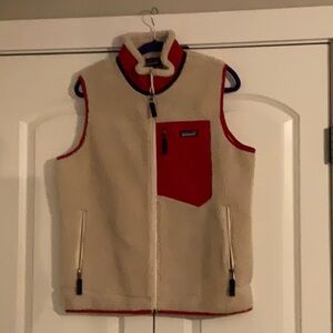 Patagonia women’s classic retro-x fleece vest